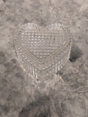 Heart-Shaped Crystal Trinket Box candy Dish Trinket Box - Clear